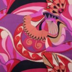 Viscose roos/paars met abstract patroon