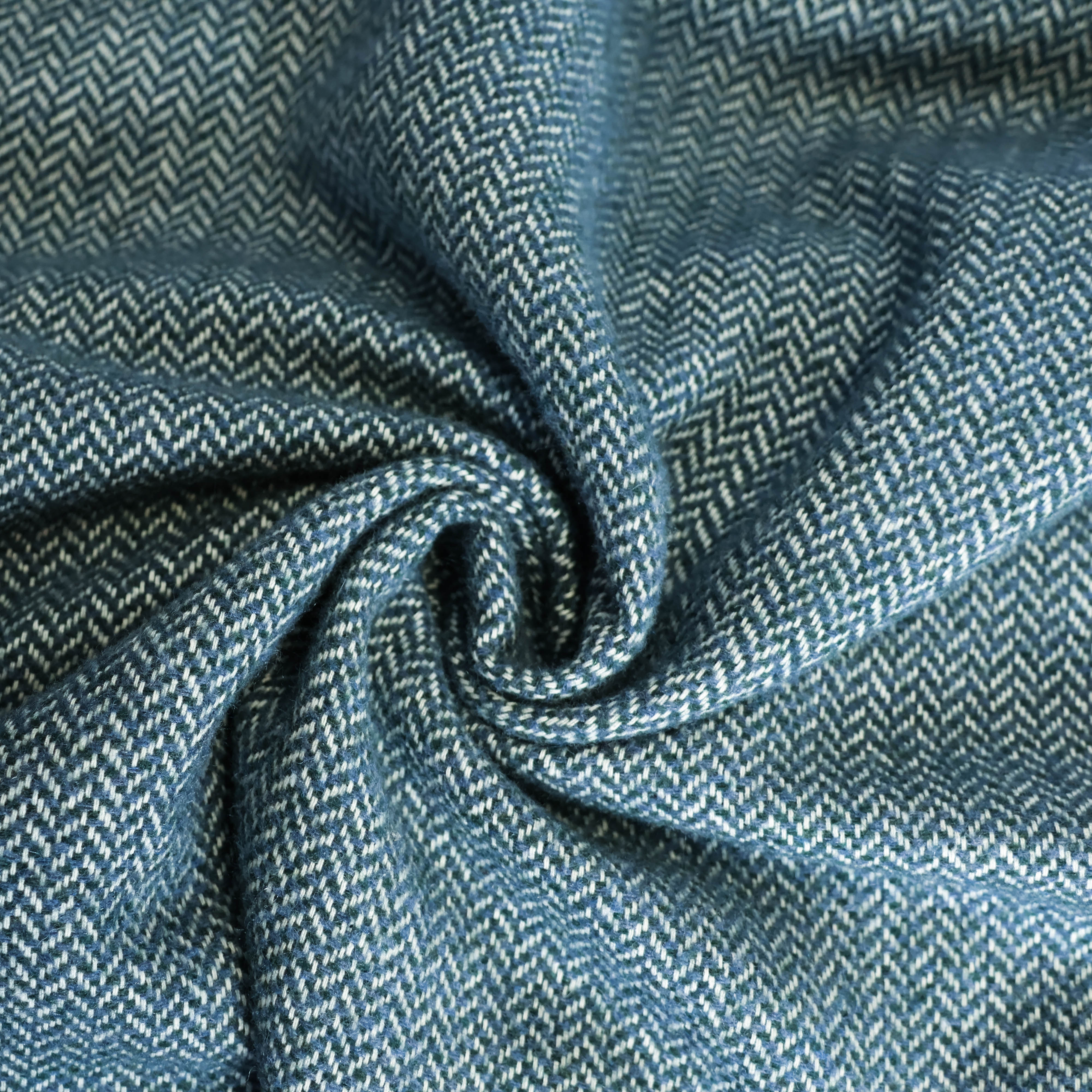 Wolmengeling visgraat blauw wit