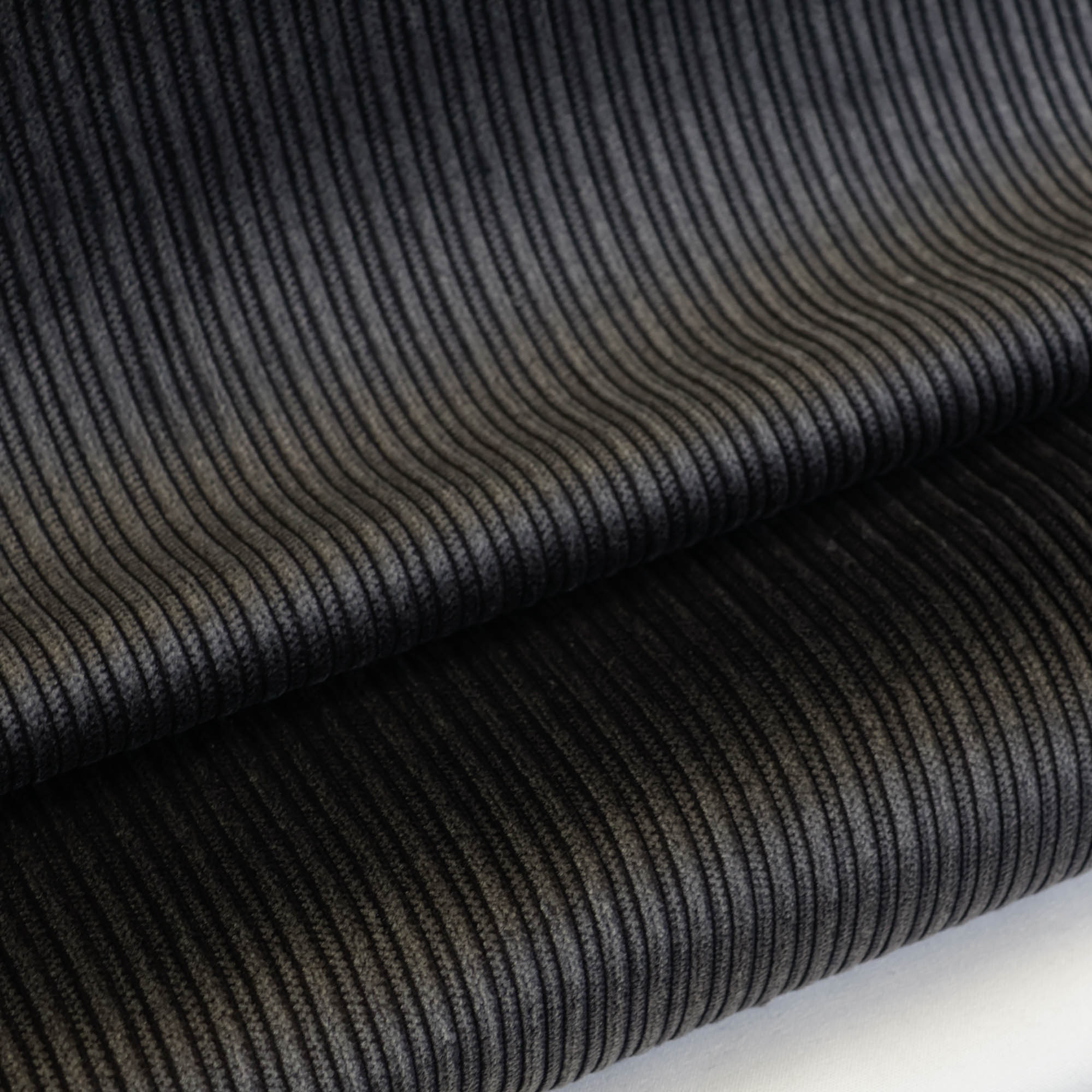 Ribfluweel zwart glazend