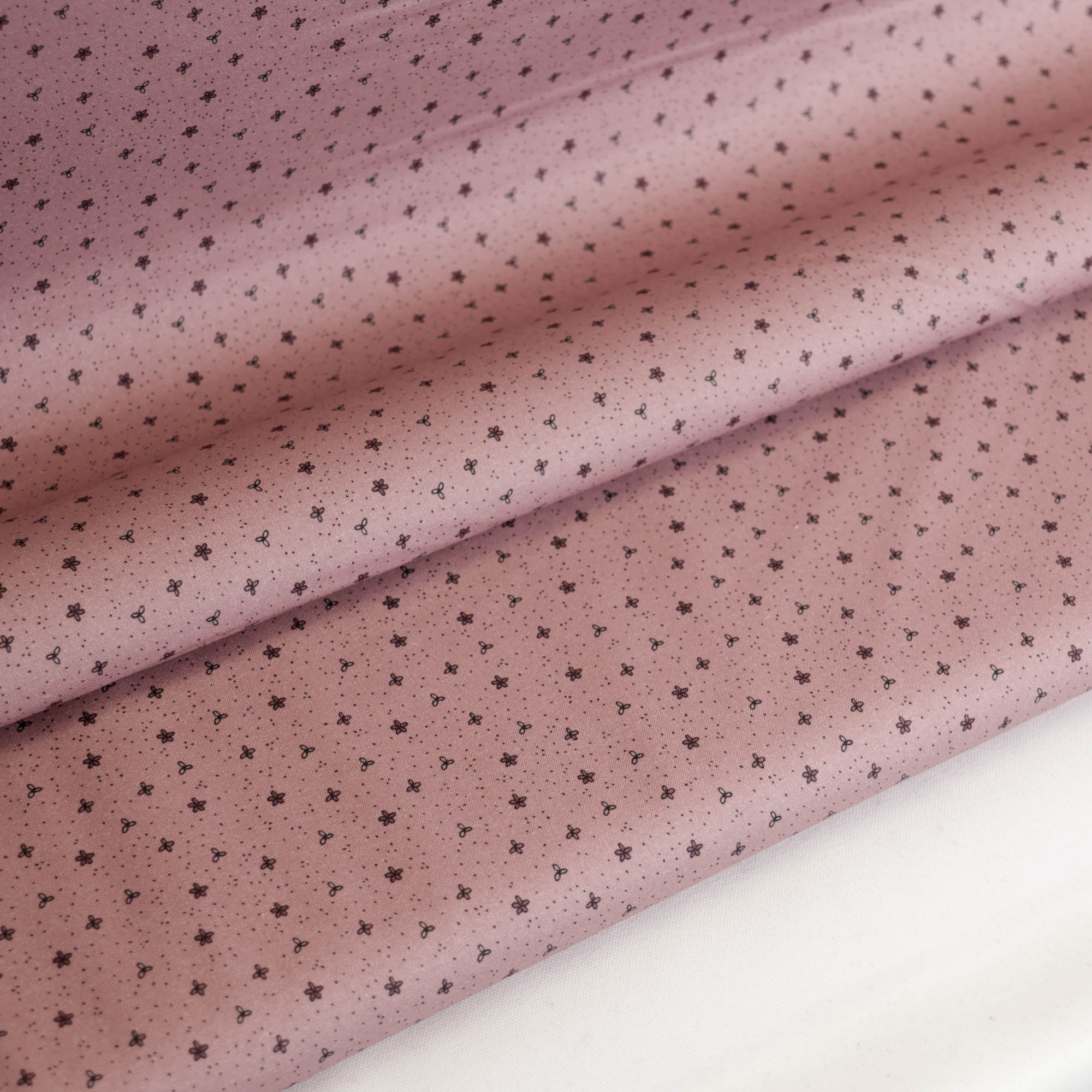 Katoen oud roze met kleine bloemetjes