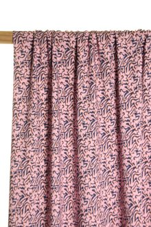 Viscose print roos met blauwe bloemen - Atelier Jupe