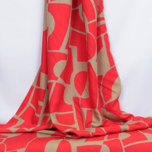 Viscose twill lichtbruin met roze patroon