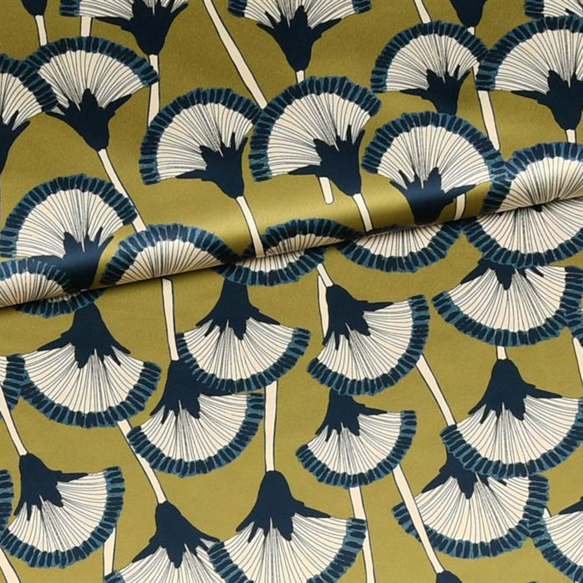 Polyester groen met bloemen