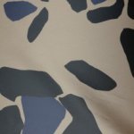 Polyester zijde bruin met abstract patroon  - Lorré