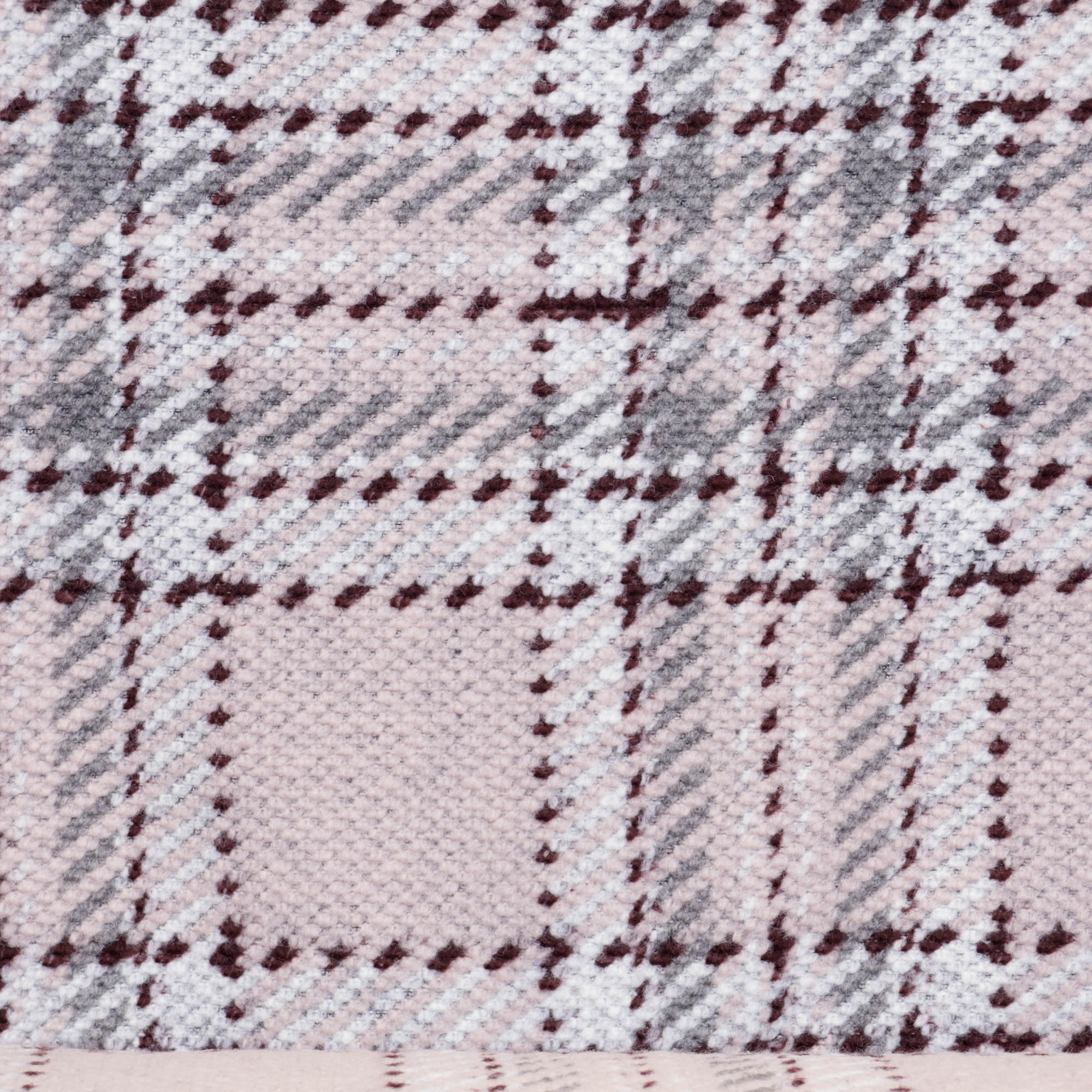 Mantelstof licht roze met ruitenpatroon