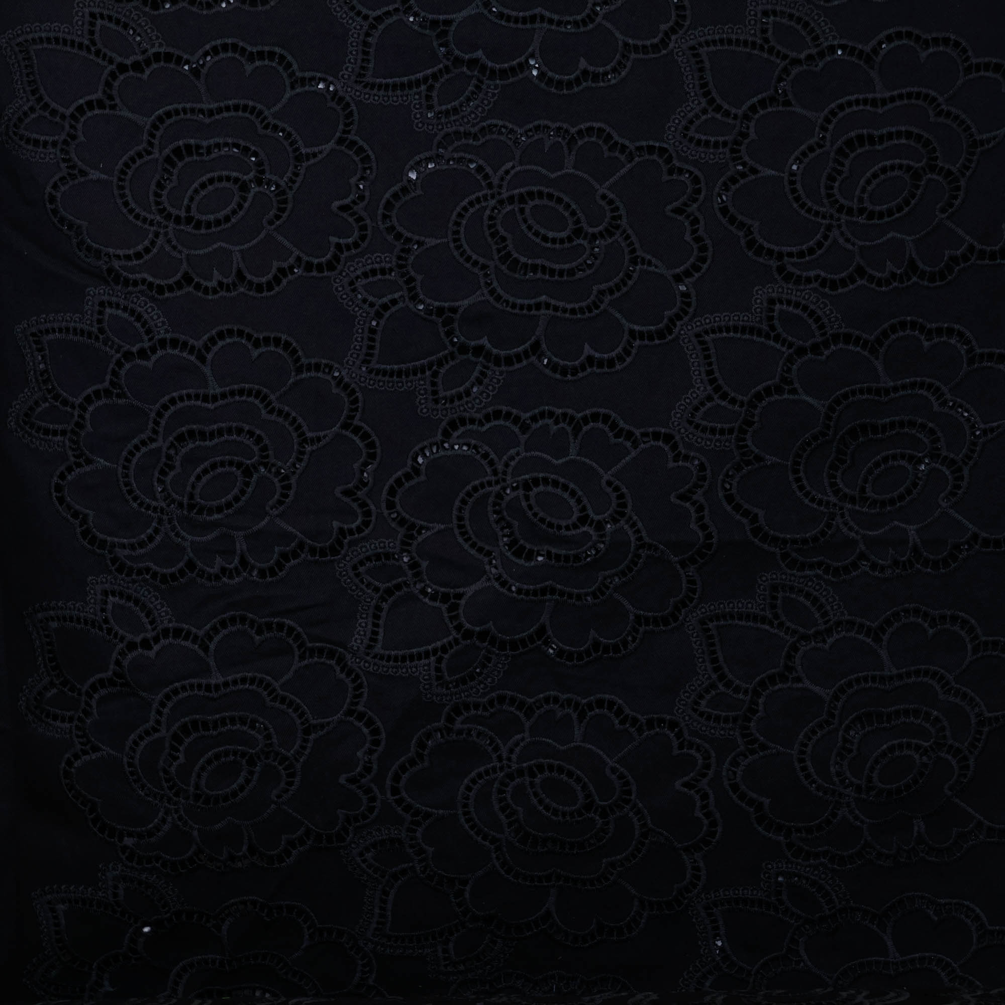 Broderie denim zwart met bloemen