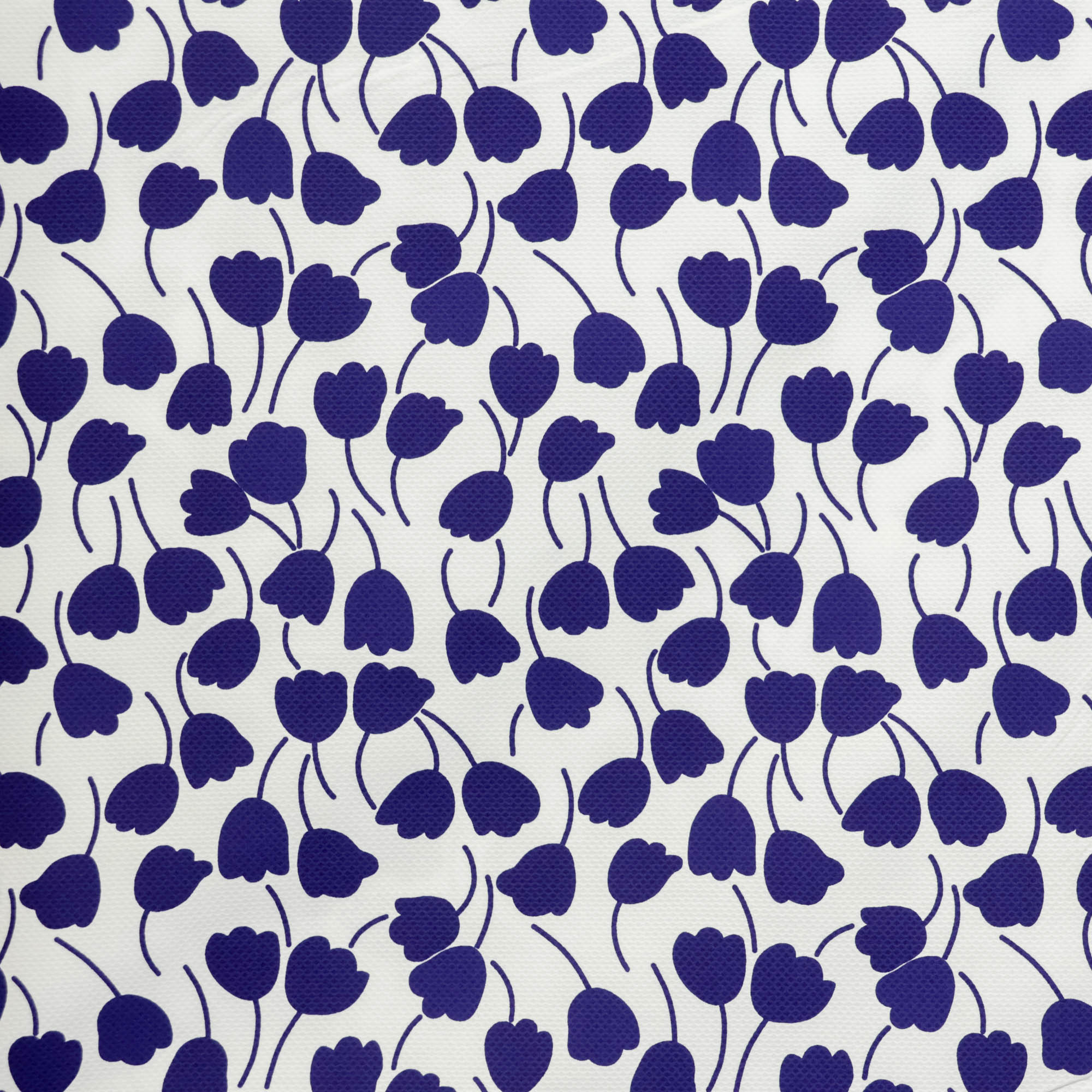 Jacquard wit met blauwe bloemen