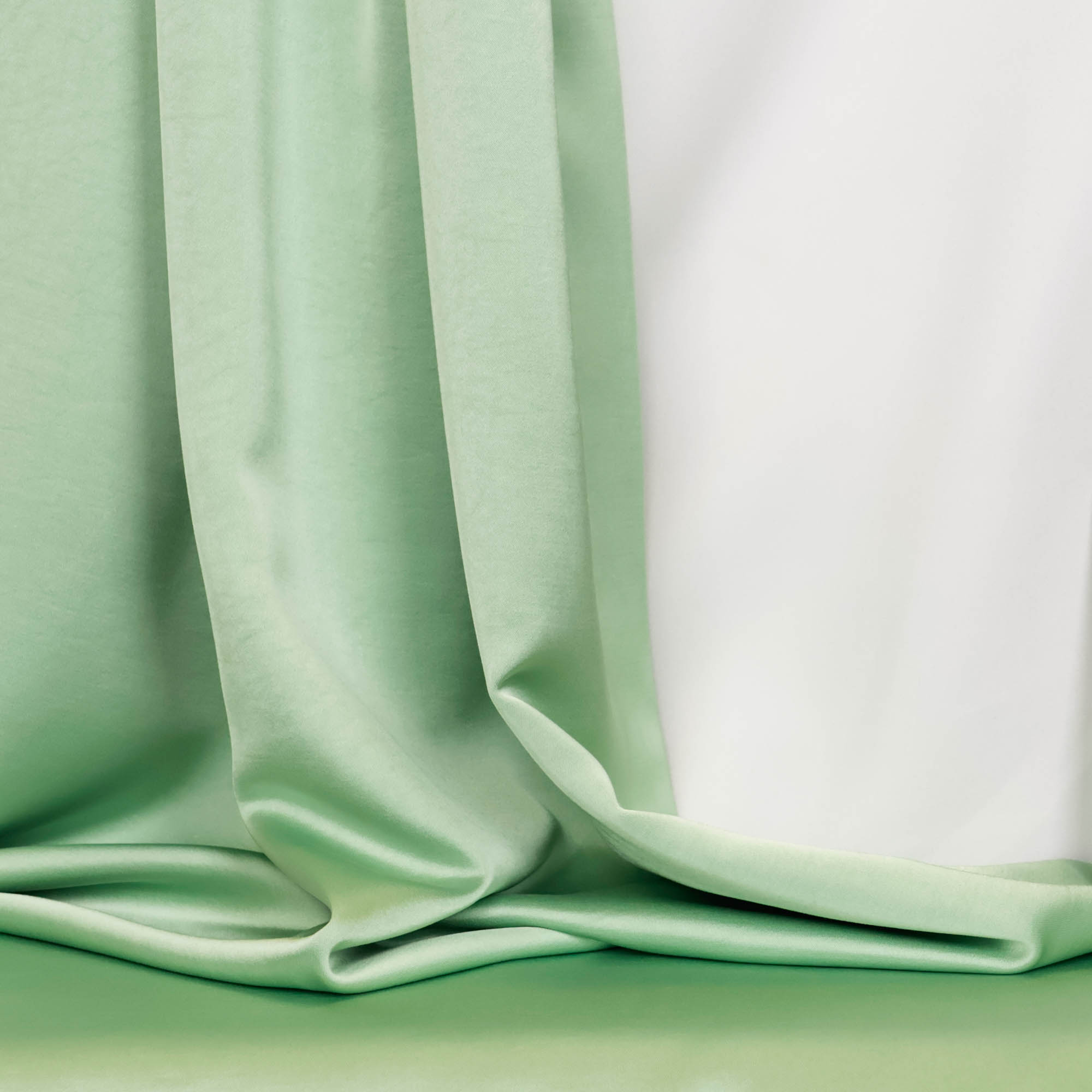 Satijn sage green  - A La Ville