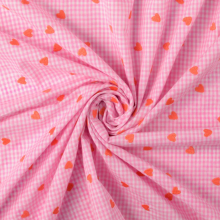 Katoen poplin stof geborduurd harten roze