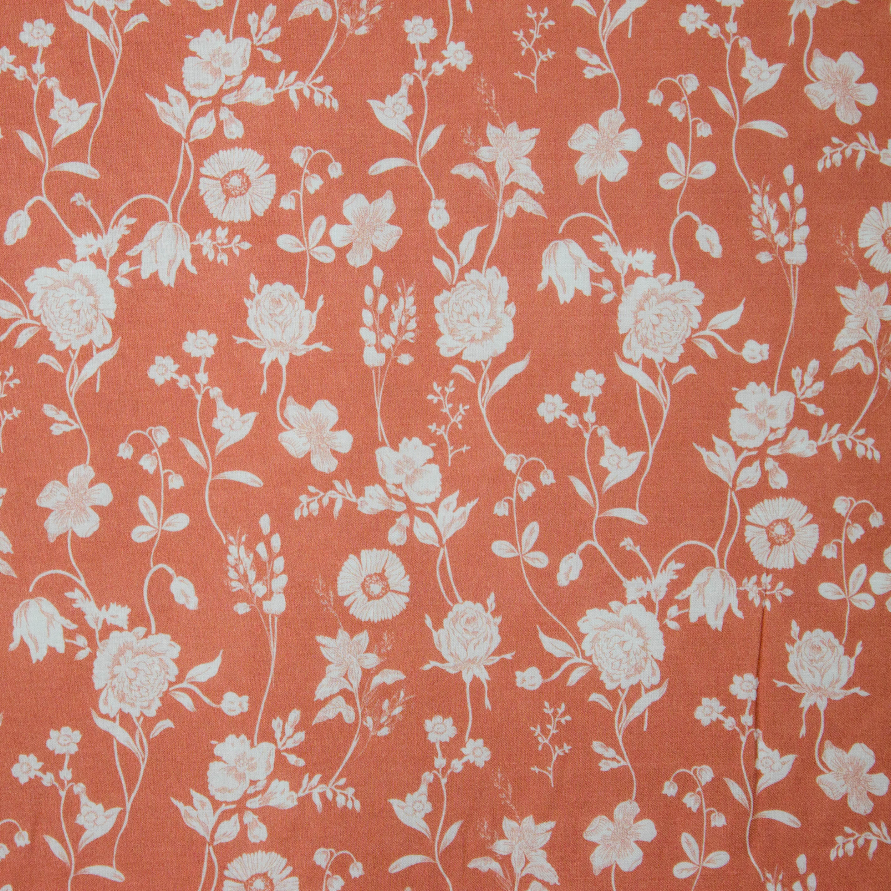 Bloemenstof in zalmkleur van La Maison Victor