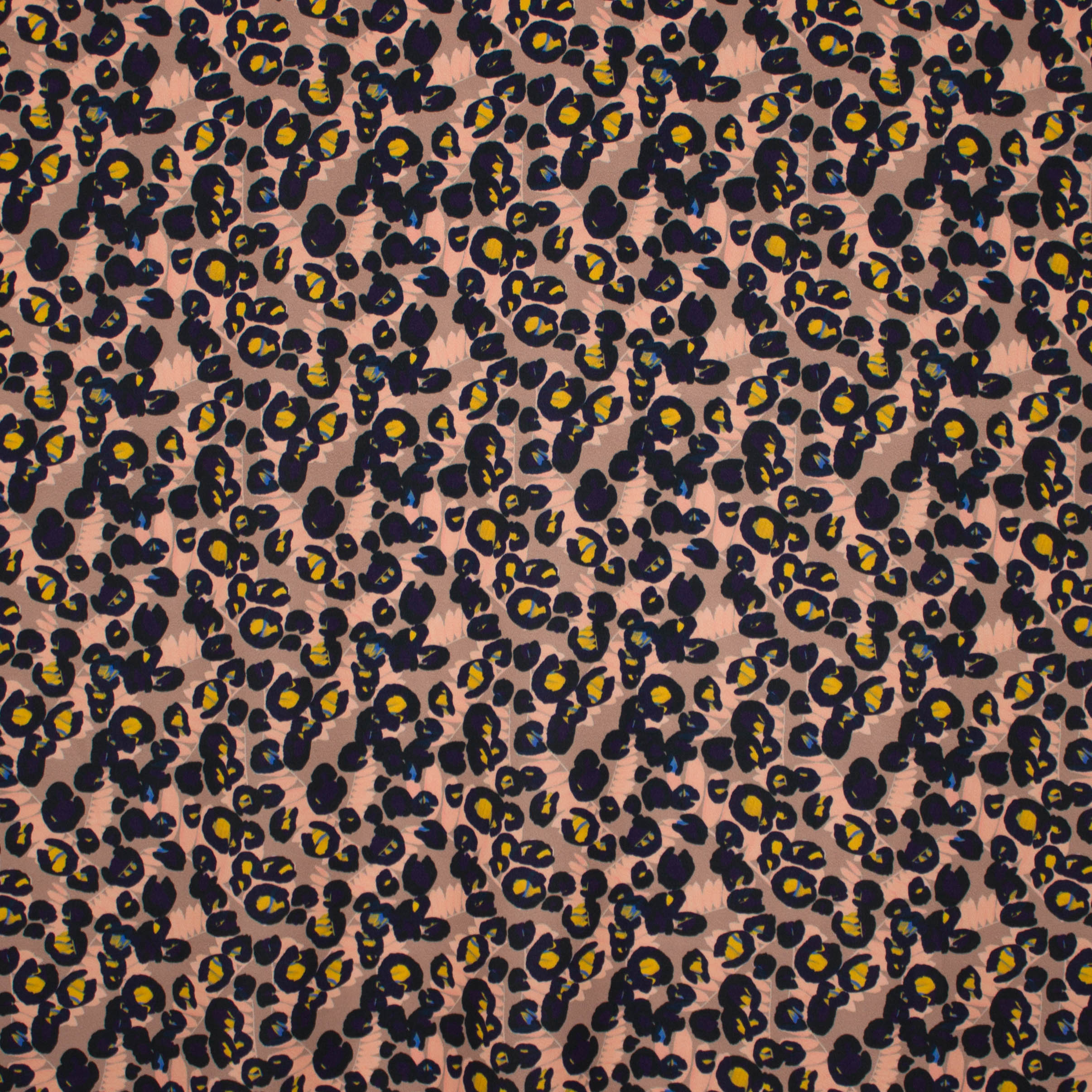 Beige polyester met panterprint en blaadjes uit 'La Maison Victor'