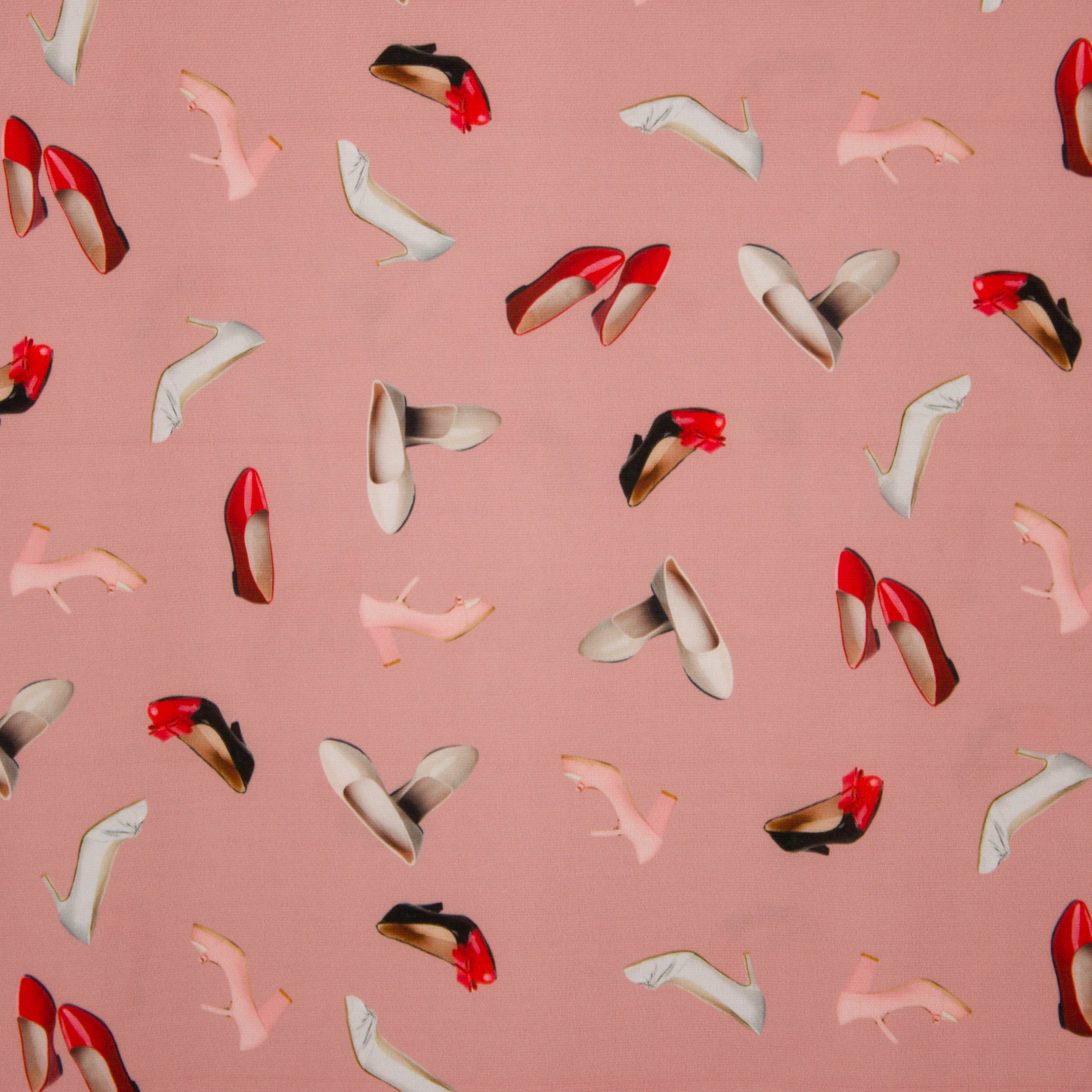 Roze tricot met schoenen motief