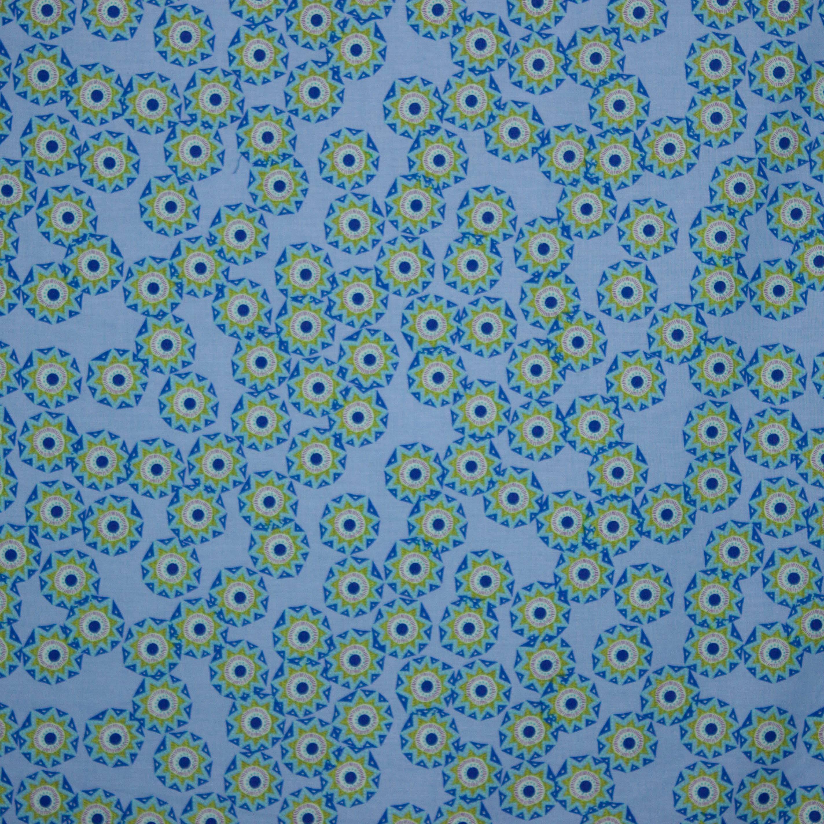 Blauwe katoen met abstract bloemetjesmotief
