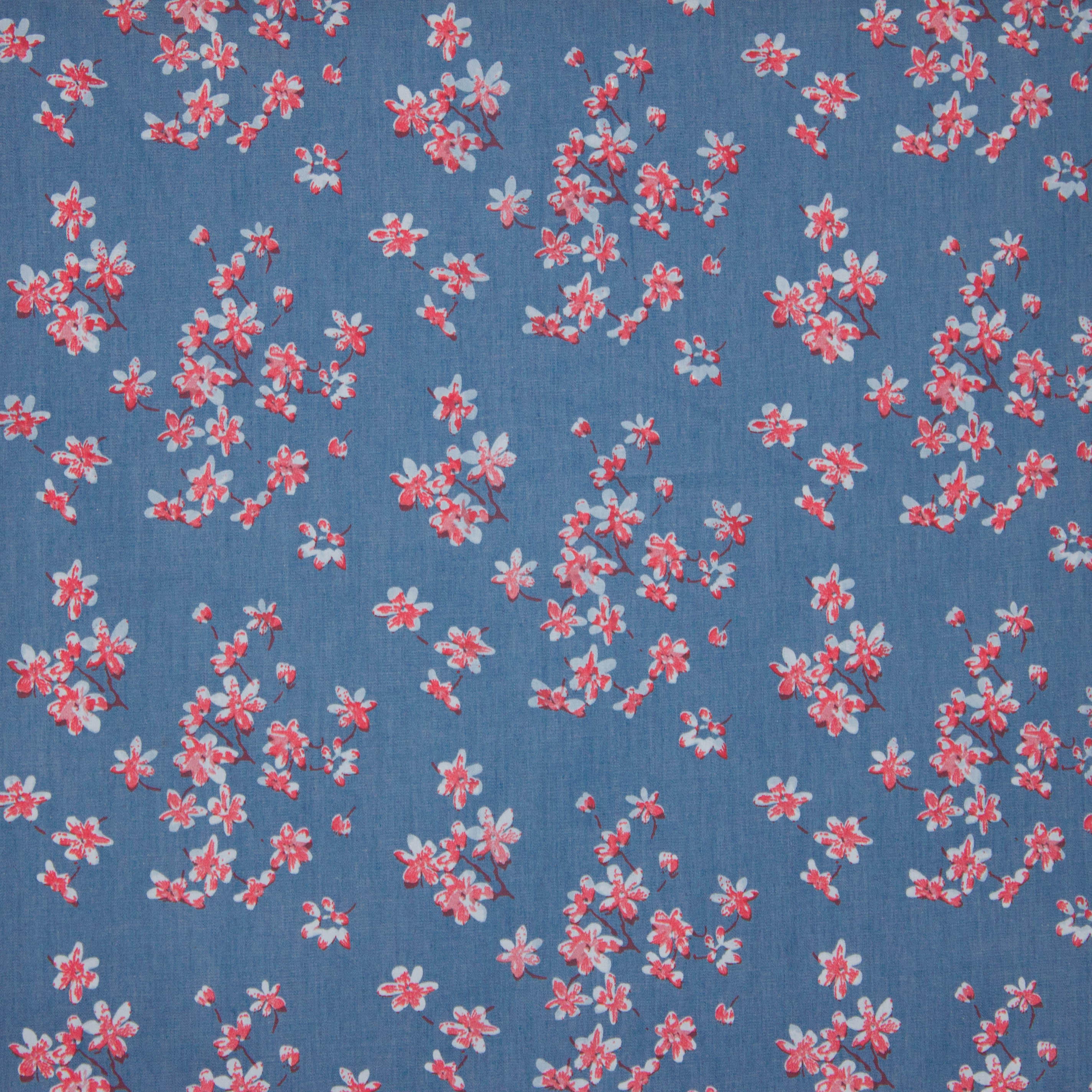 Blauwe katoenstof  'Jeans Flower' met licht rode bloemetjes