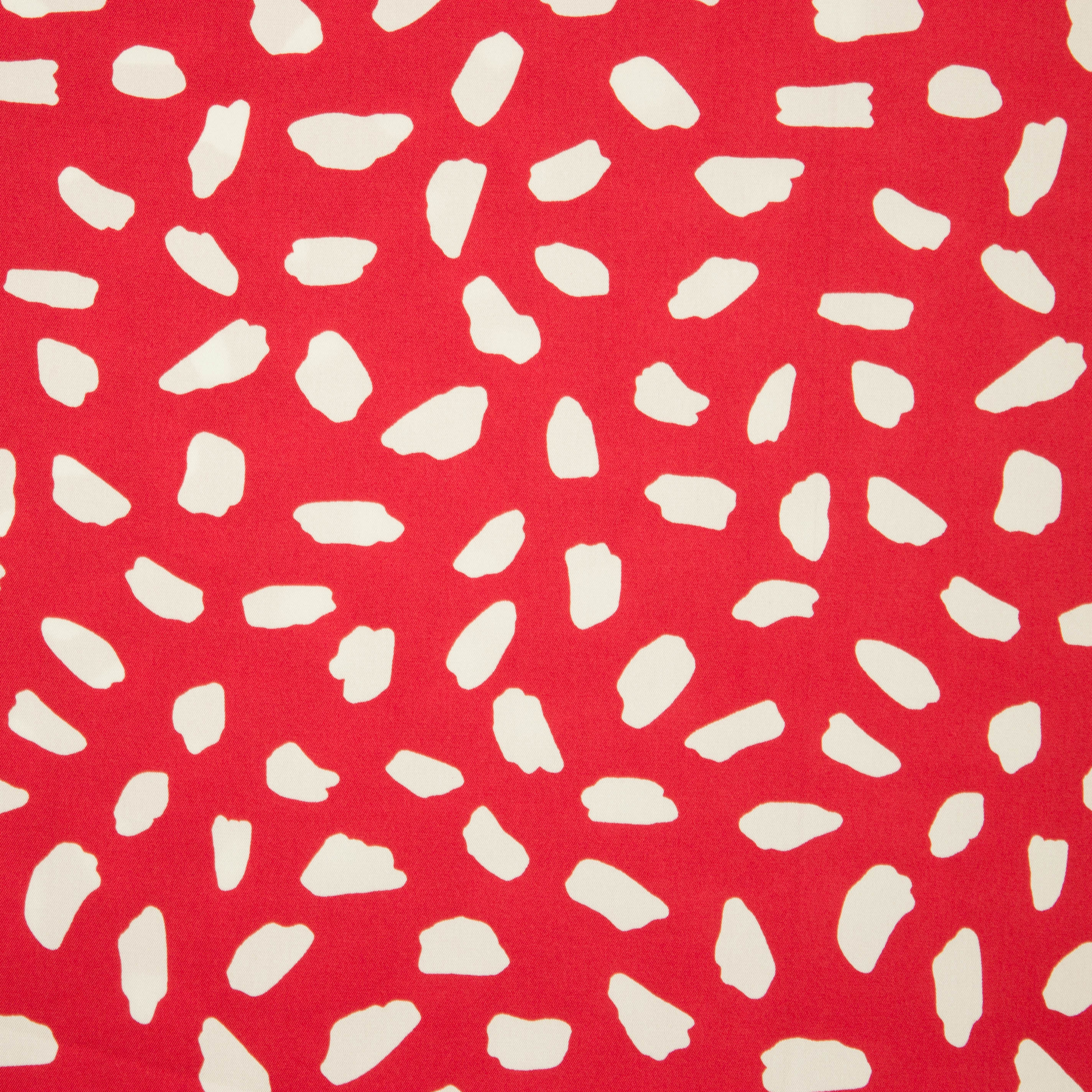 Rode polyester satijn met witte vlekken van stitched by you