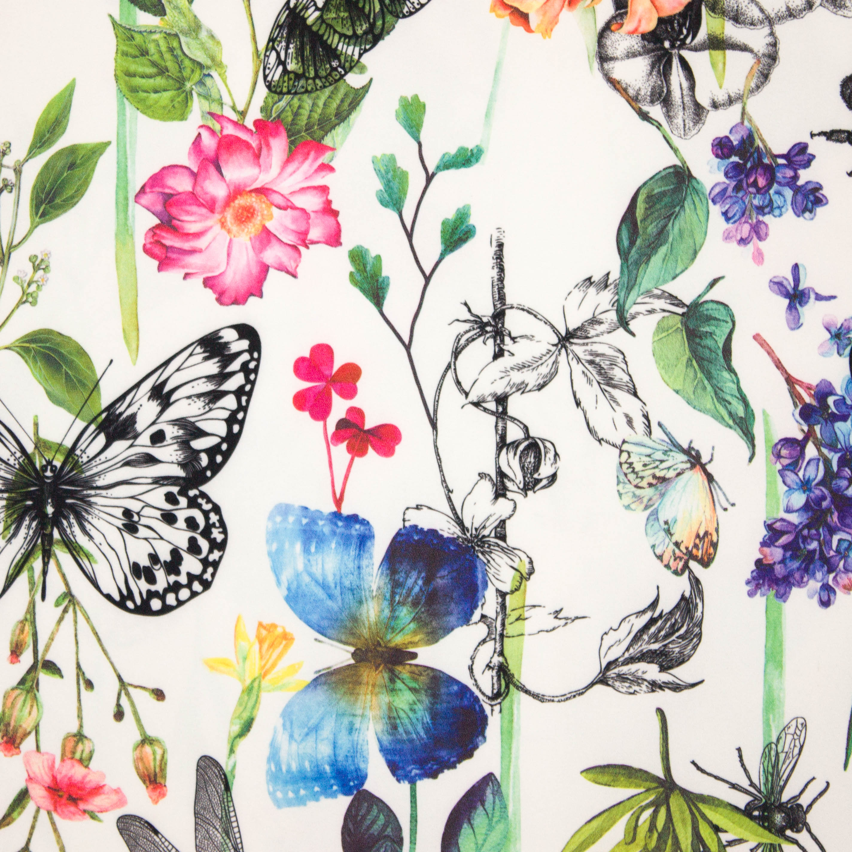 Witte rekbare crêpe met bloemen en vlinders uit Stitched by you
