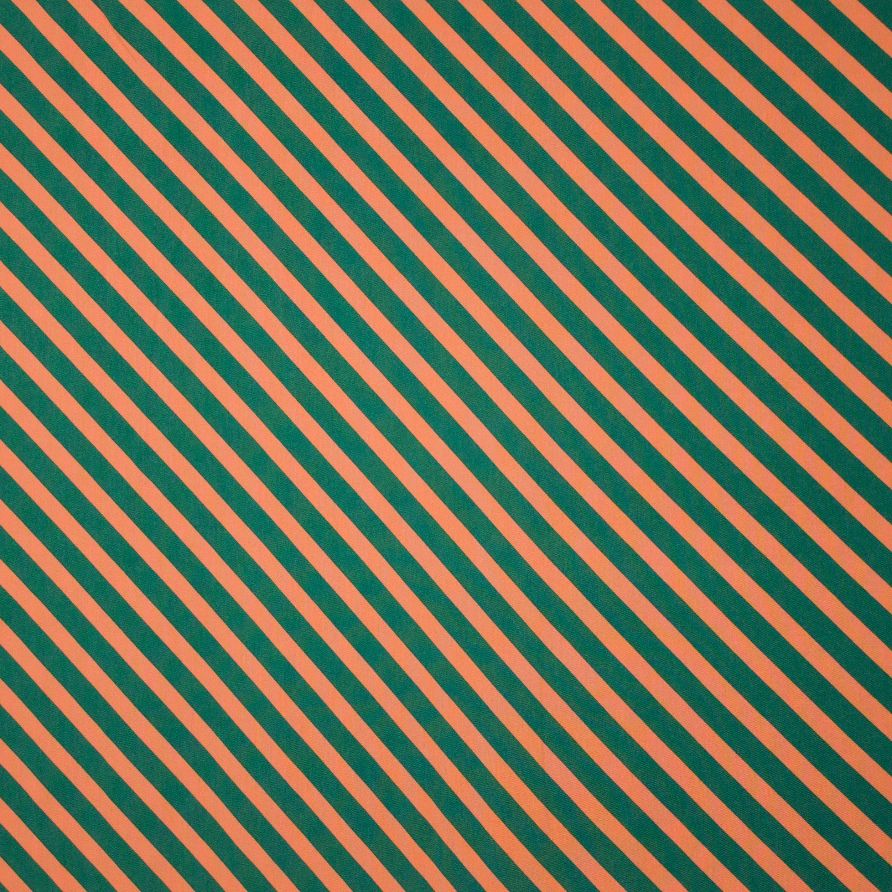Viscose met diagonale strepen 'Grassland Dia' van About Blue Fabrics