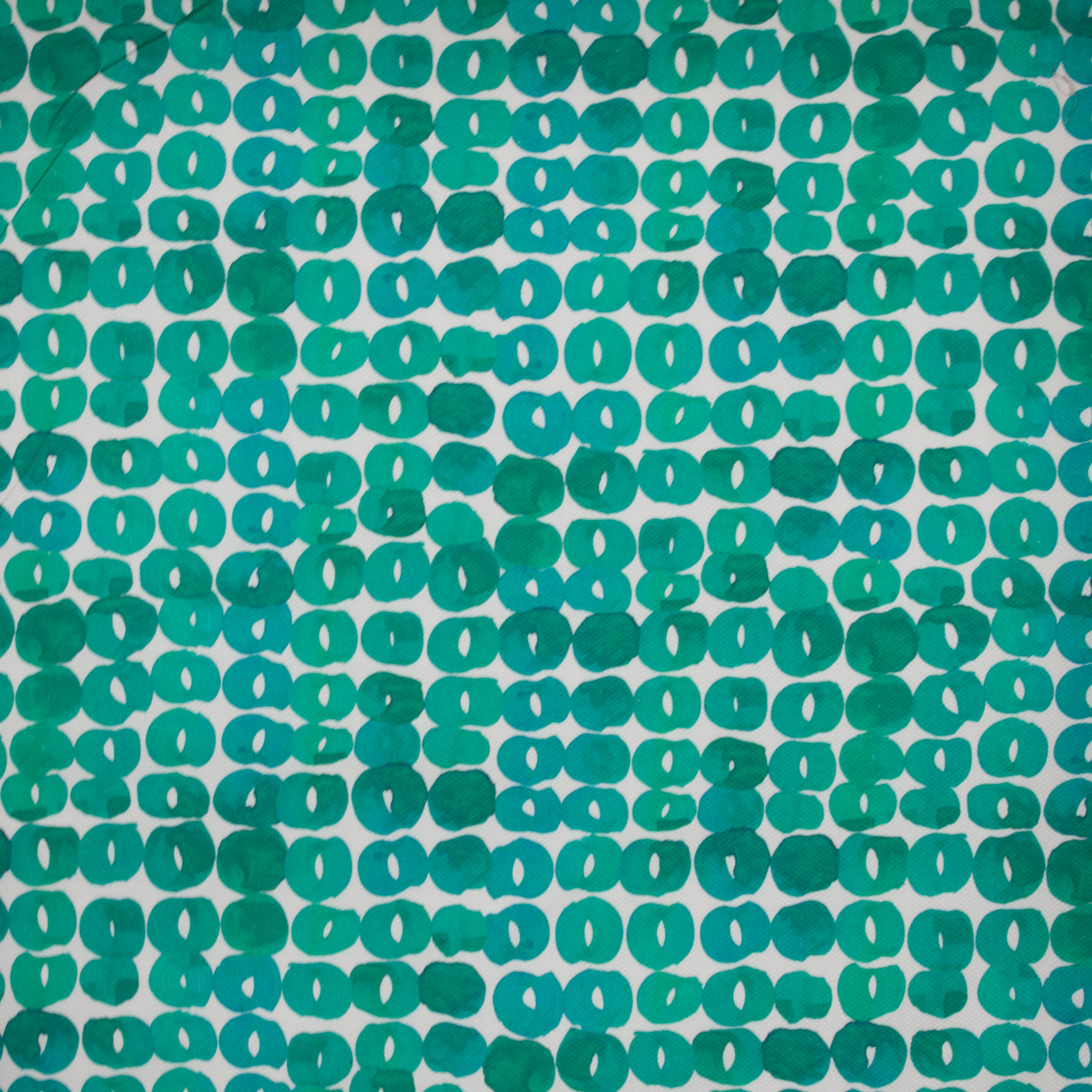 Witte piqué met groene/blauwe cirkels