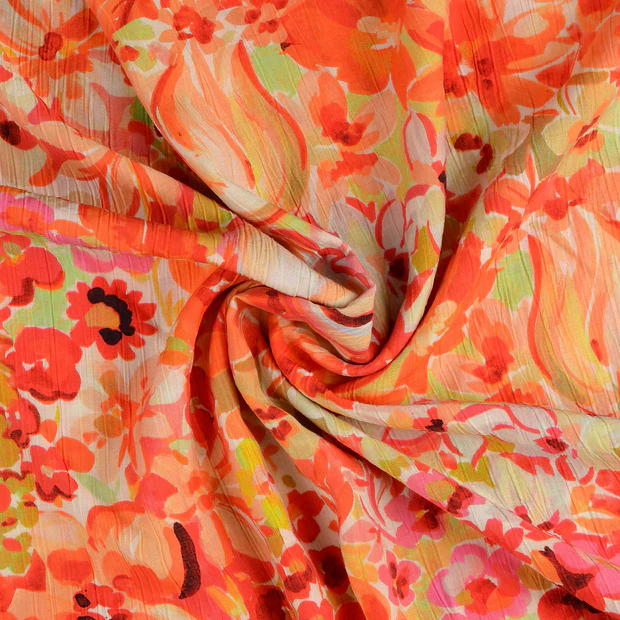 Viscose met bloemenprint in roodtinten