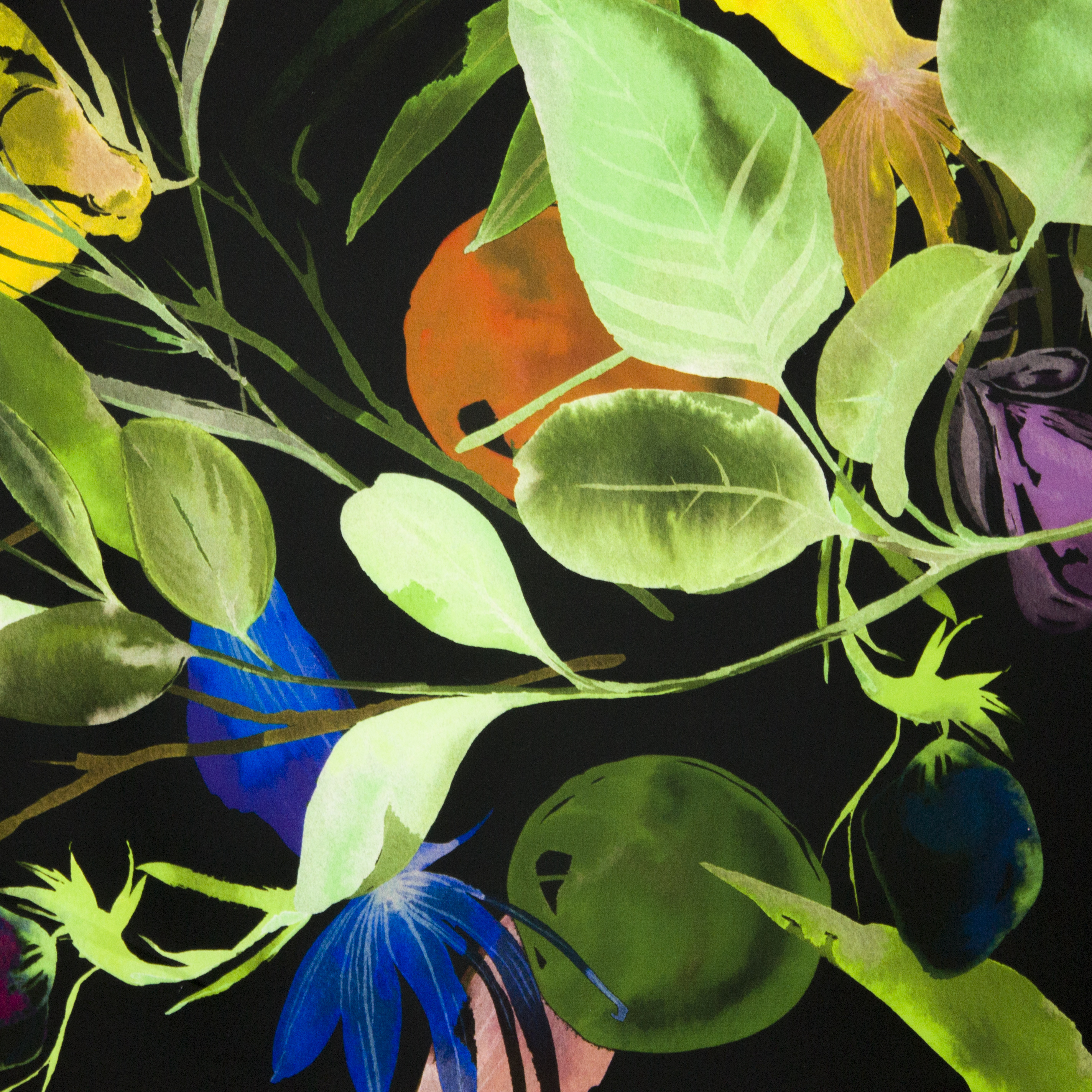 Zwarte polyester met planten