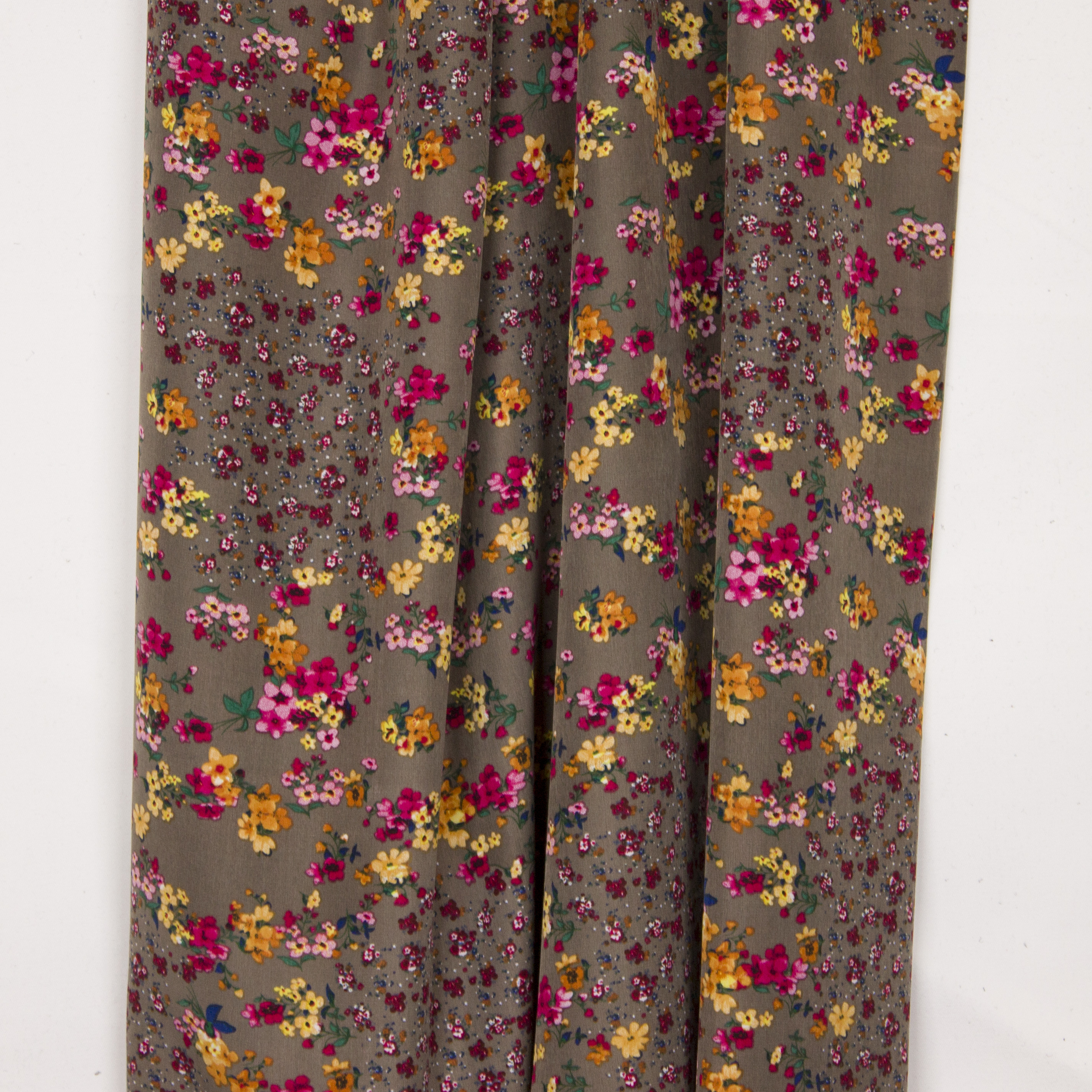 Taupe suedine polyester met multicolor bloemen uit 'Stitched By You'