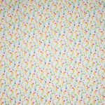 Witte polyester met toekan motief