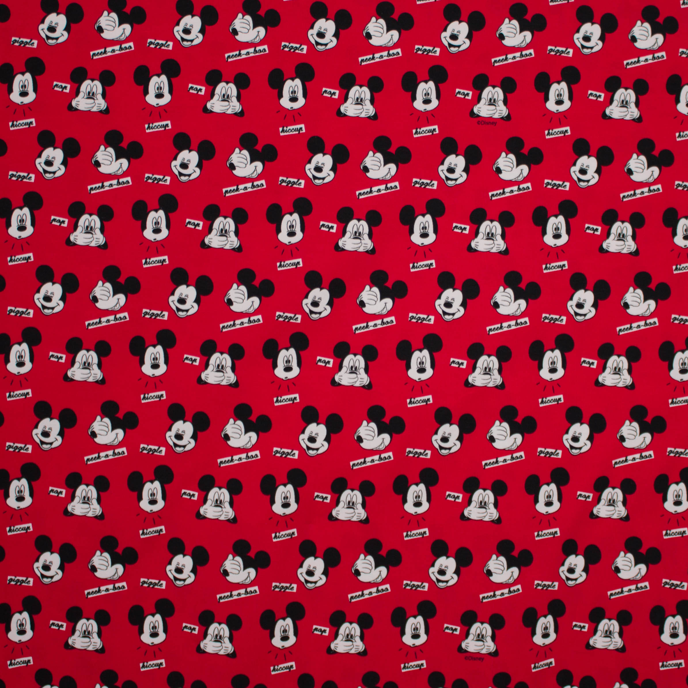 Rode tricot met  Mickey Mouse gezichtjes