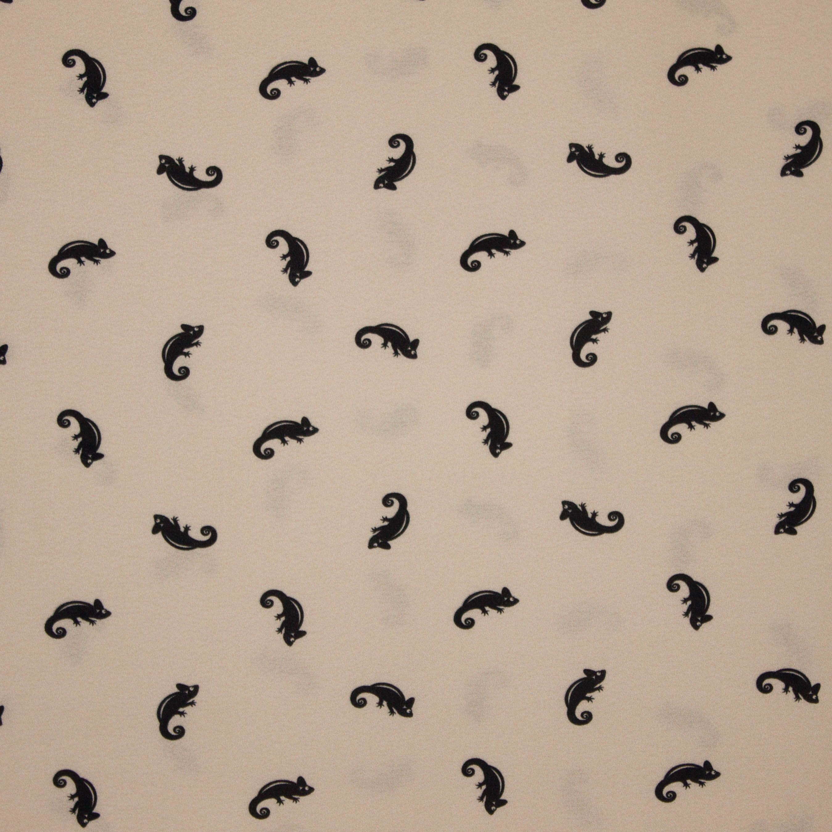 Viscose licht beige met kameleonprint