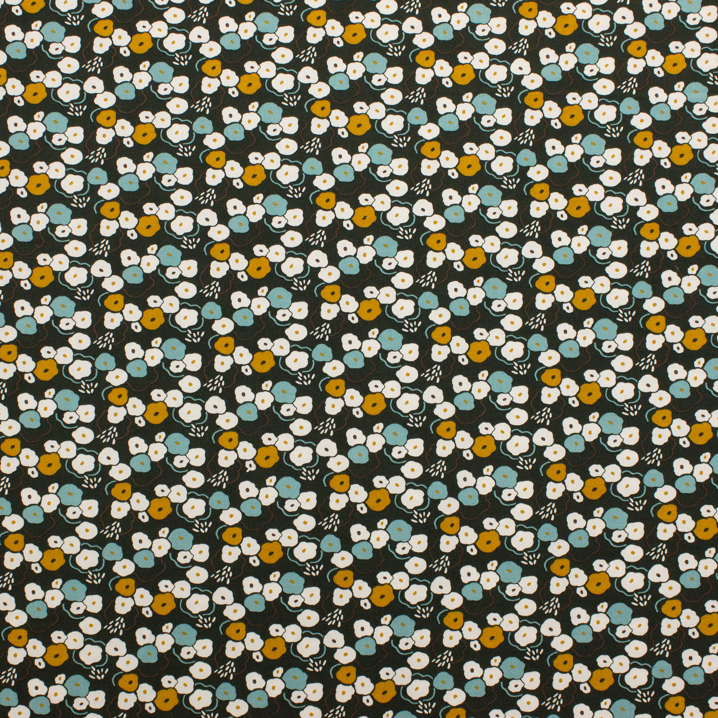 Viscose groen met bloemen in blauw, wit, bruin