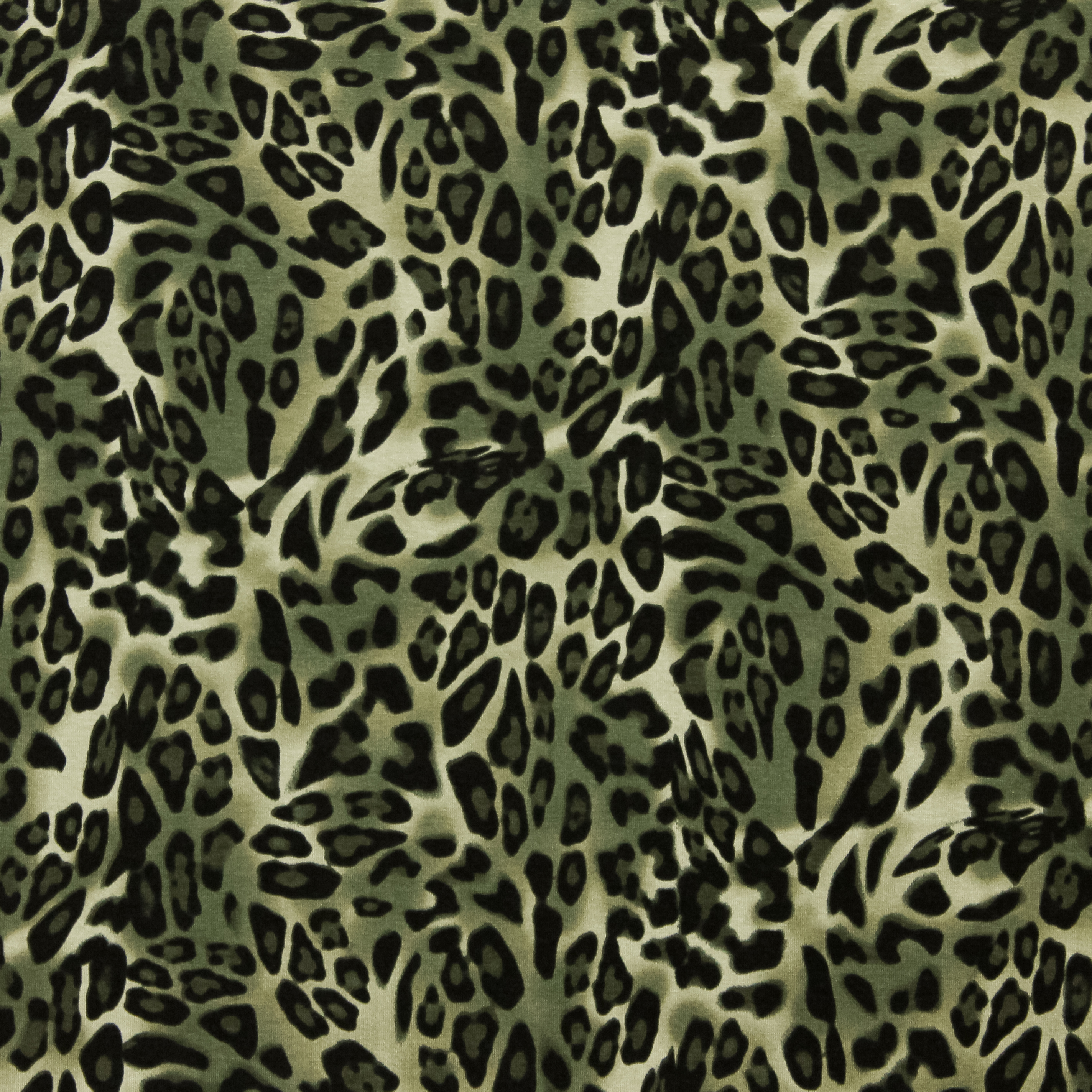 Soepelvallende viscose tricot met panterprint