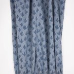 Grijsblauwe dunne french terry met jacquard cactus