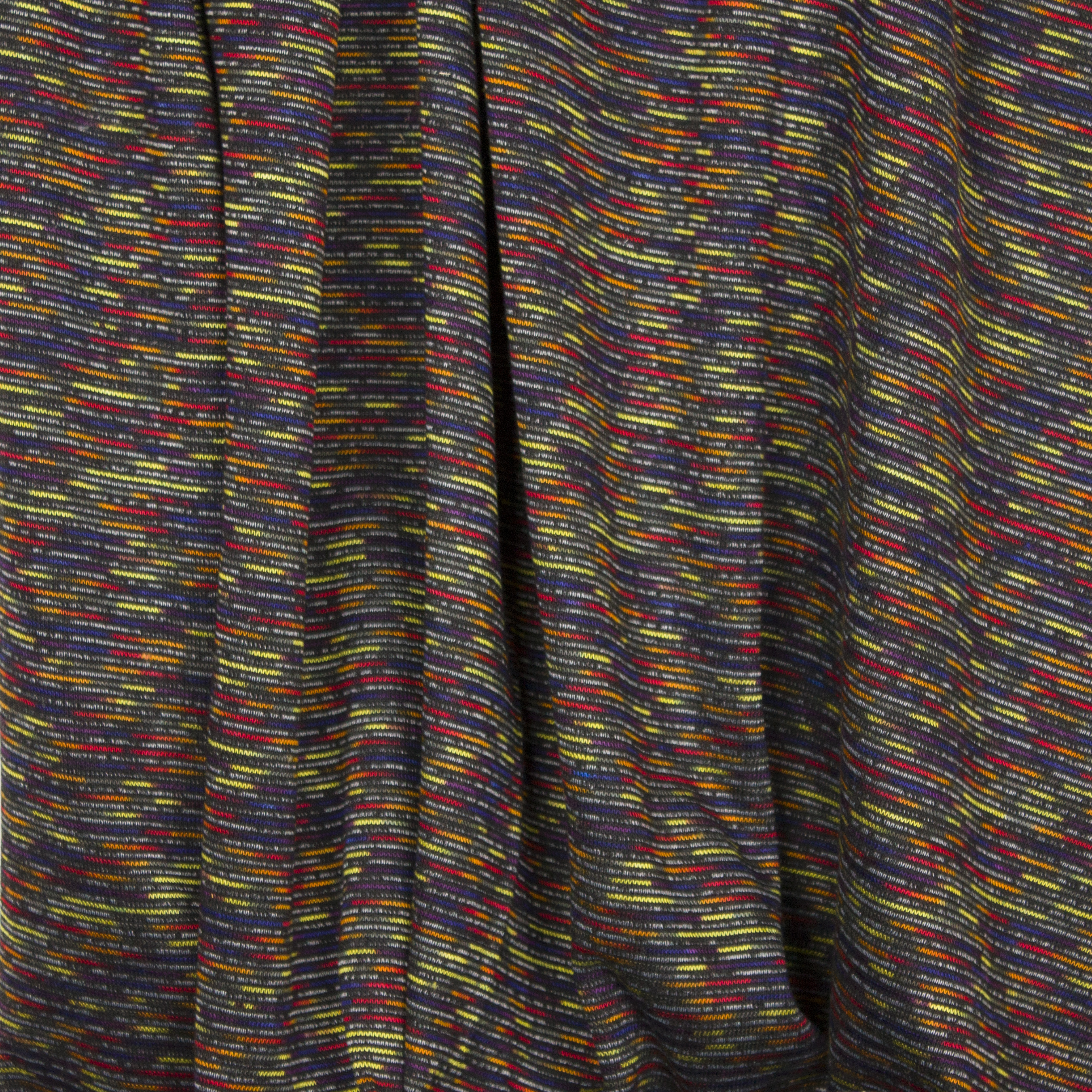 Breitje met zigzag multicolor strepen uit 'B- Trendy'