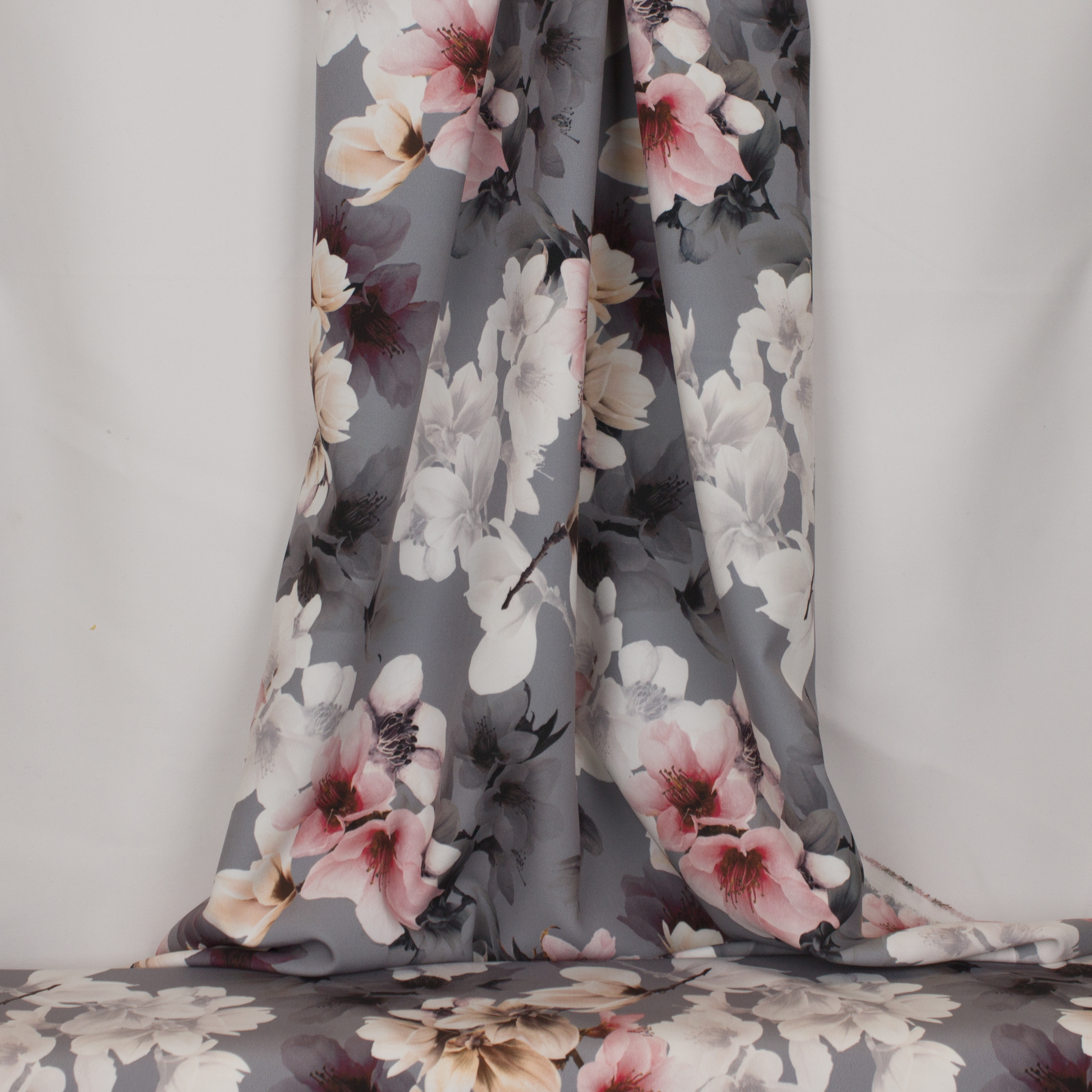 Rekbare grijze polyester met bloemen van John Kaldor