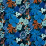 Donkerblauwe viscose met bloemen