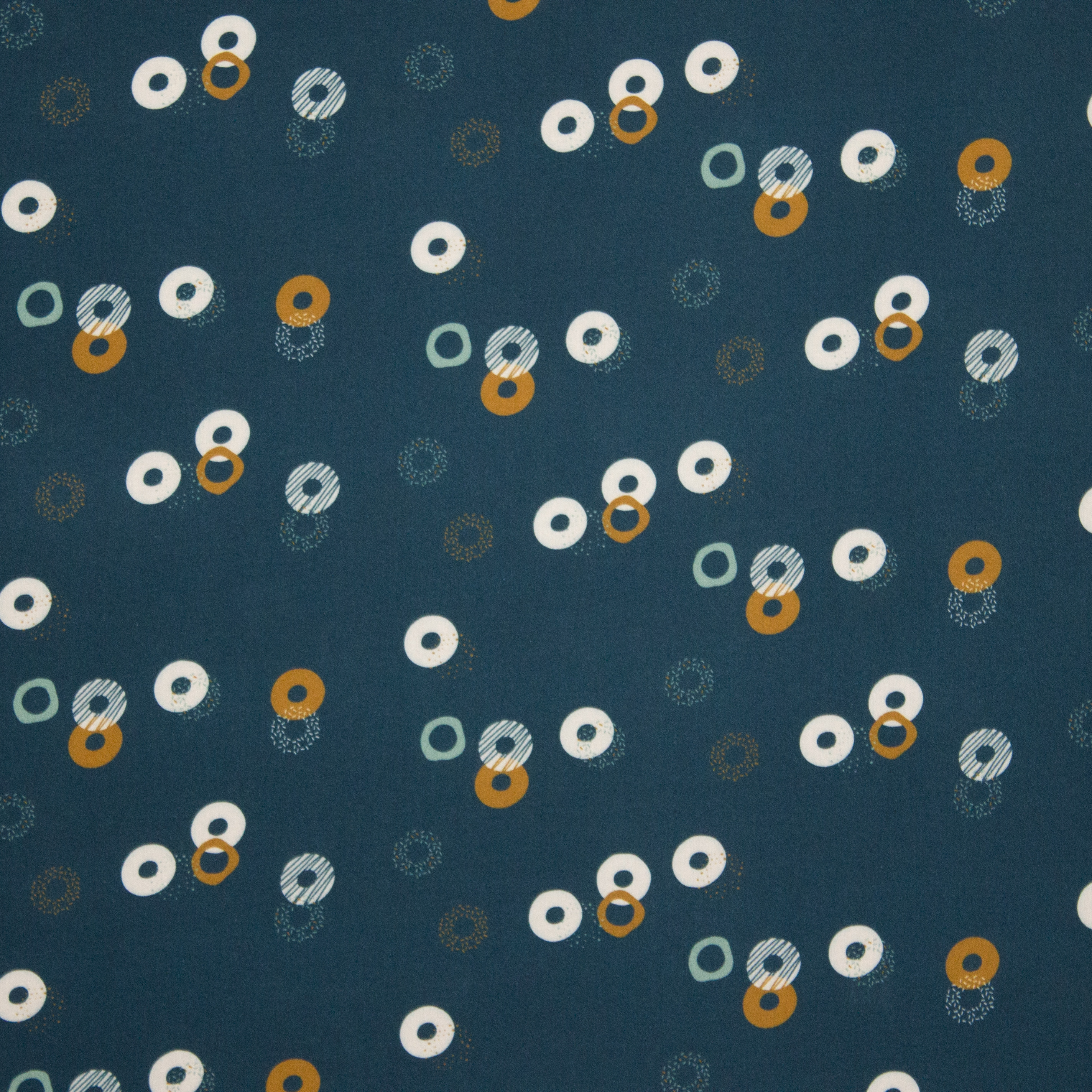 Viscose petrol met cirkels
