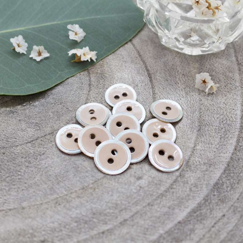 Knoopjes 10 mm 'Halo Blush' van Atelier Brunette